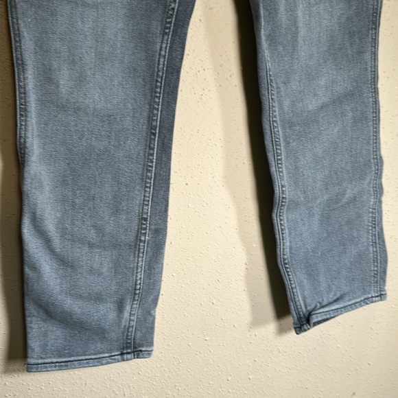 GAP Vintage Slim Mid Rise Gray Denim Jeans Straight Slim Leg Size 6 R 28 - Picture 11 of 15